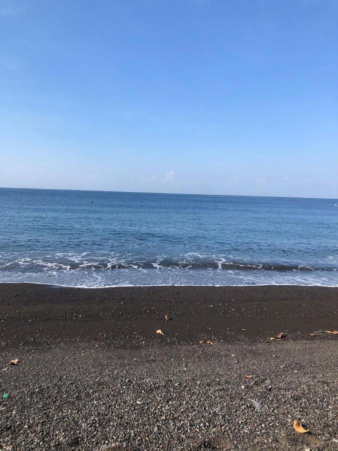 Salt Resort & Spa Amed Exteriör bild